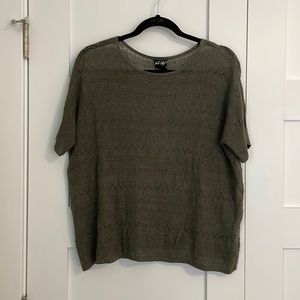 Lord and Taylor Linen top